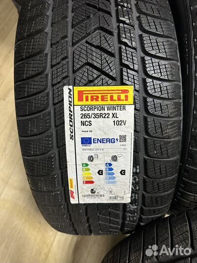 Pirelli Scorpion Winter 285/35 R22 и 265/35 R22