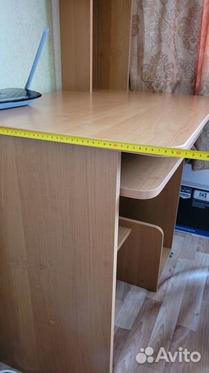 Продам компьютерный стол