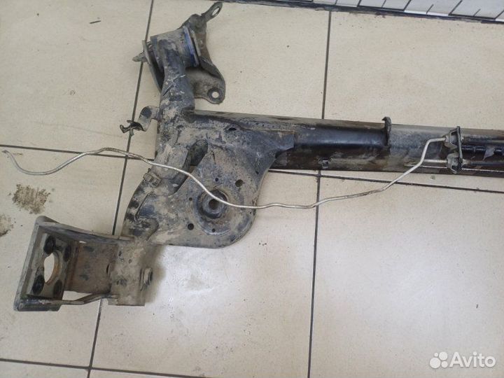 Балка задняя Renault Duster 1.6 K4M842 MT 2WD 2014