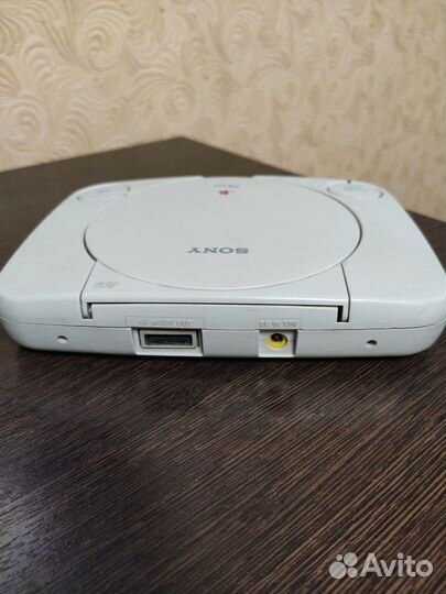 Игровая приставка