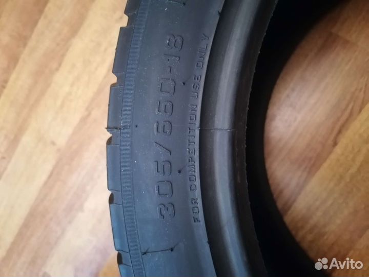 Pirelli P Zero 305 R18