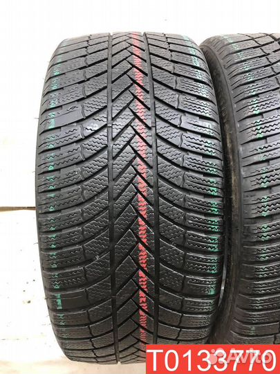 Bridgestone Blizzak LM005 RFT 245/40 R19 98V