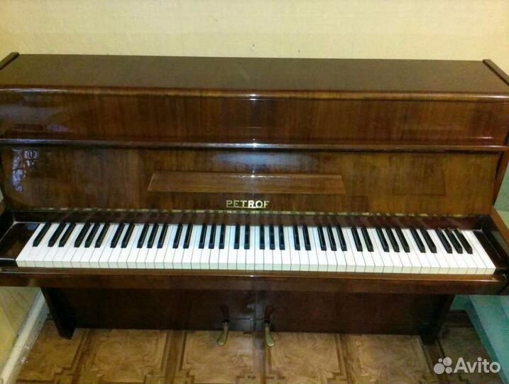 Продам пианино Petrof