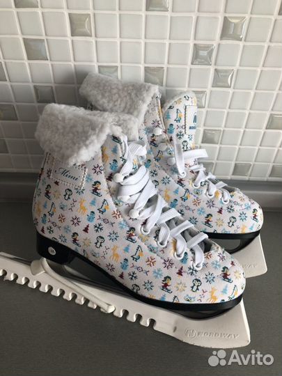 Коньки фигурные (33 размер)