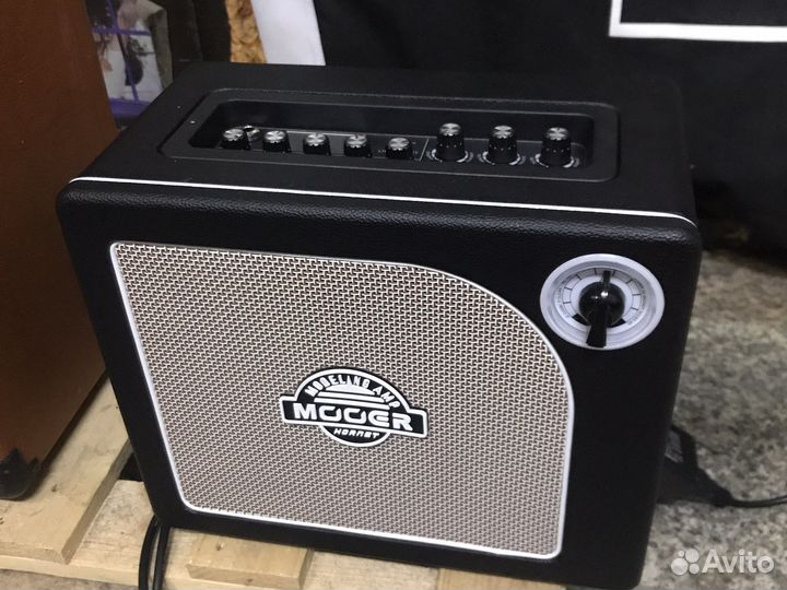 Mooer Hornet DH-01 комбоусилитель с процессором