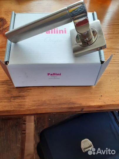 Двери межкомнатные с коробкой новые