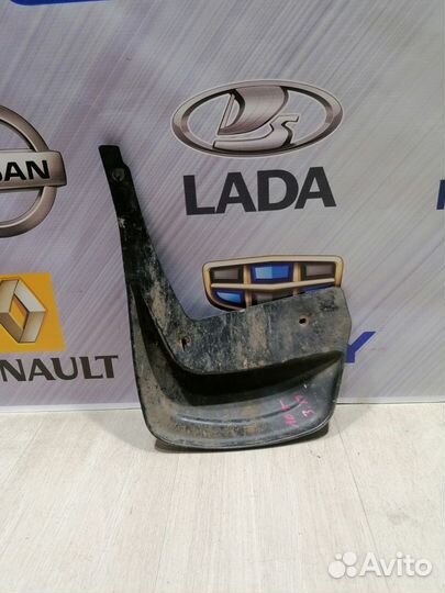 Брызговик задний renault logan Прав