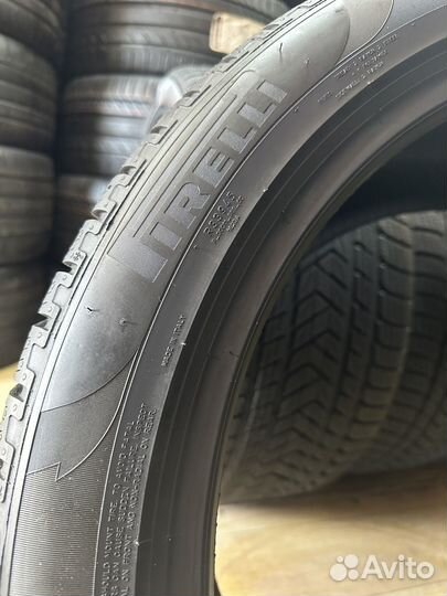Pirelli Scorpion Winter 285/40 R22 и 325/35 R22 110W