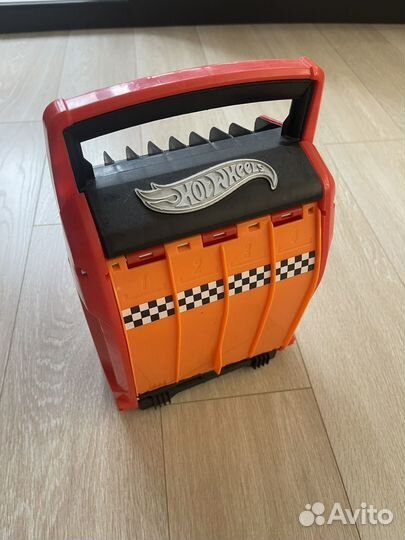 Кейс-автотрек Hot Wheels