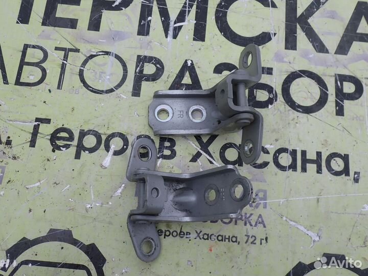 Петля двери для Hyundai Solaris 2017)