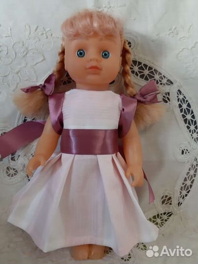 Кукла поющая