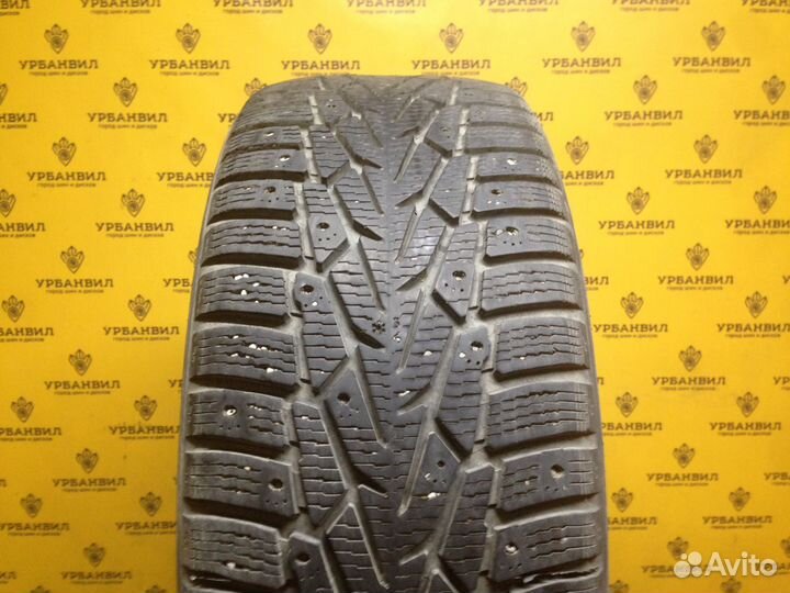 Nokian Tyres Hakkapeliitta 7 215/50 R17