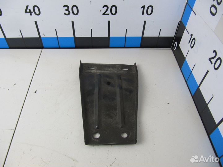 Кронштейн крепления спойлера Mercedes Benz Actros