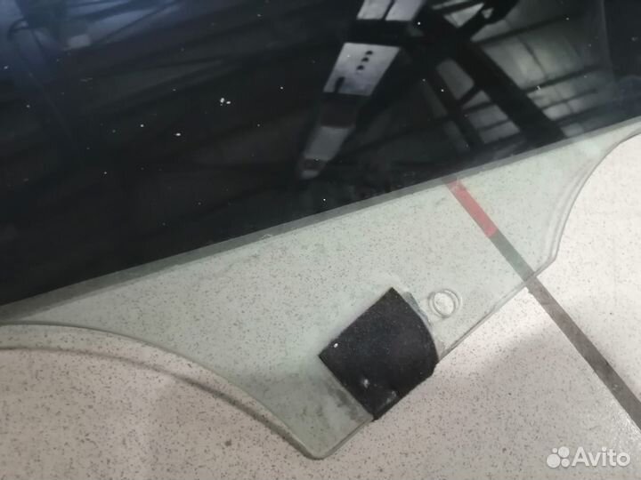 Стекло заднее правое Пежо 206 седан. Оригинал. Б/У