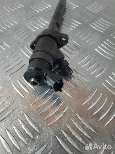 Форсунка Citroen C4 1 1.6 9H01 2008