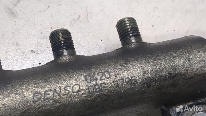 Рампа топливная Nissan X-Trail (T30), 2004