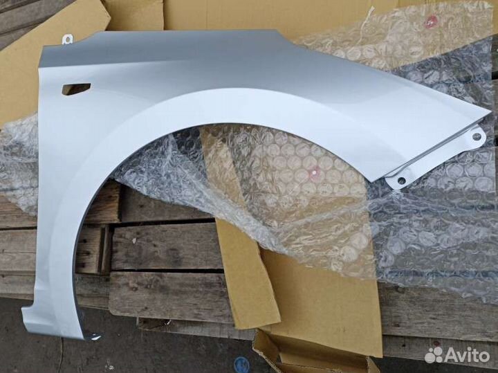 Крыло переднее правое серебристое в цвет Solaris 2
