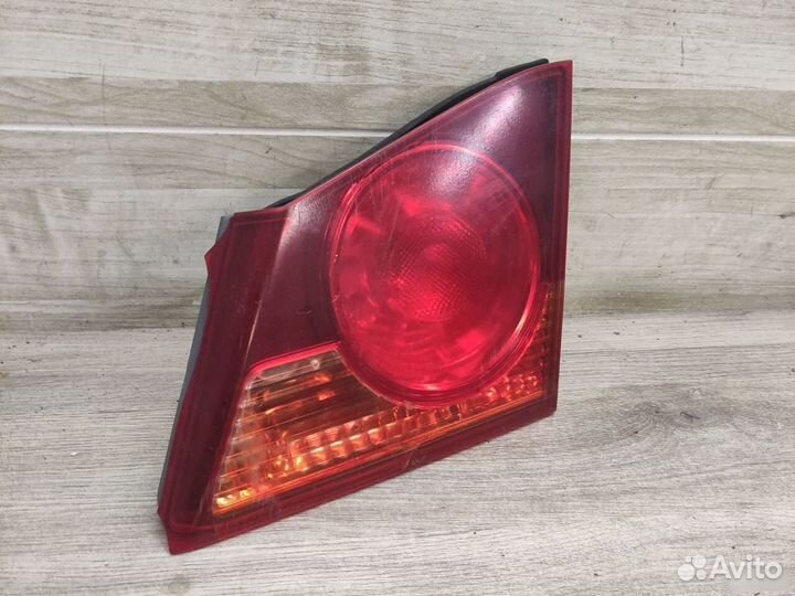 Фонарь задний внутренний правый Honda Civic 4D