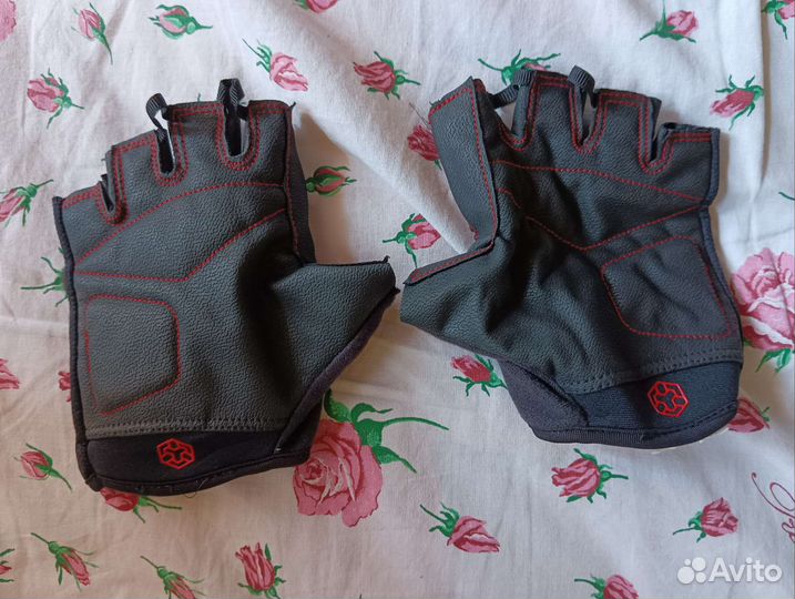 Перчатки без пальцев мужские