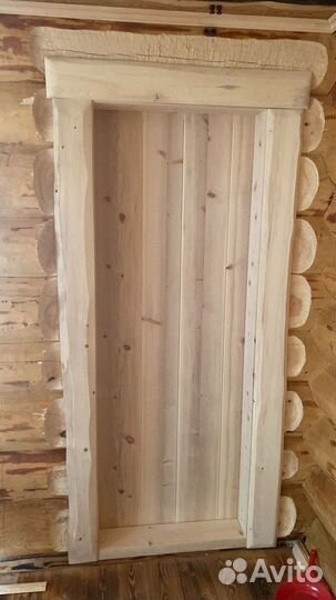 Авторские двери из массива для деревянных домов