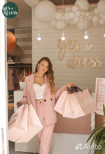 Аренда / Прокат платьев / Более 600 видов