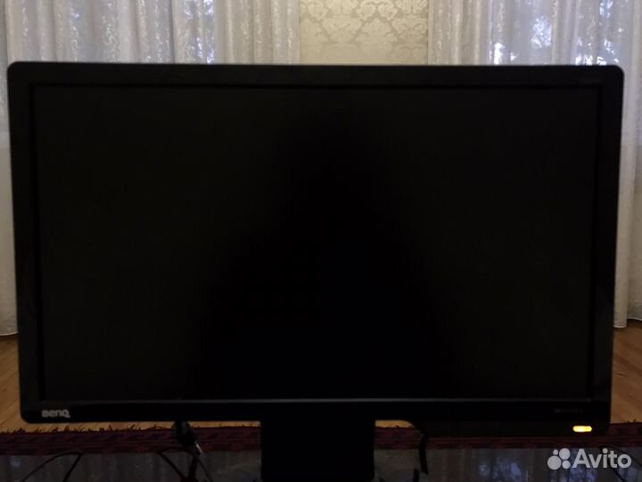 Монитор Benq
