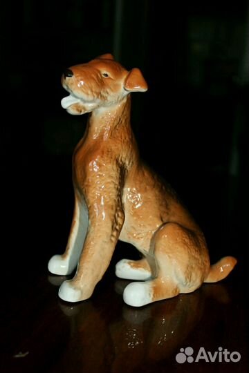 Собака Эдельтерьер-фарфоровая статуэтка