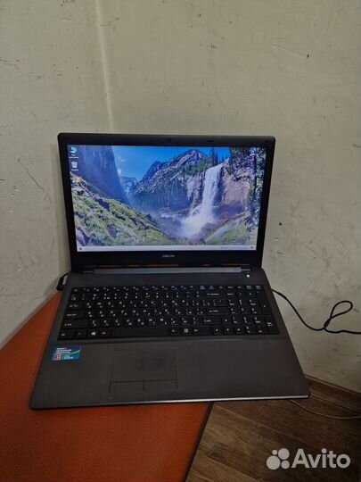 Ноутбук dexp(Celeron/4Gb/SSD)