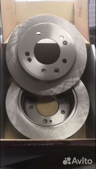 Тормозные диски и колодки