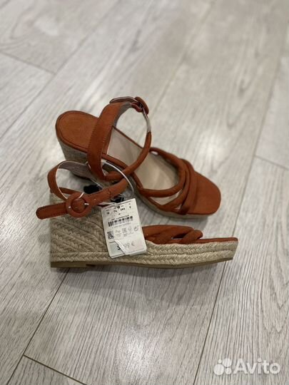 Oysho босоножки 38