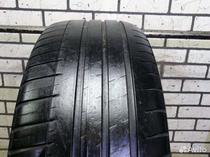 Michelin Pilot Sport 3 235/45 R18 98Y