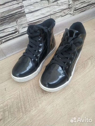 Ботинки на девочку