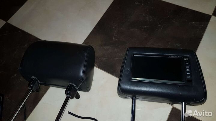 Комплект усилителя, ченжера, телевизоров в машину