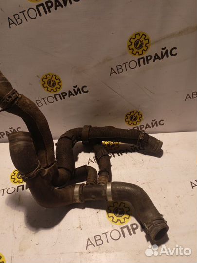 Патрубок системы охлаждения Volkswagen Jetta 6 CTH