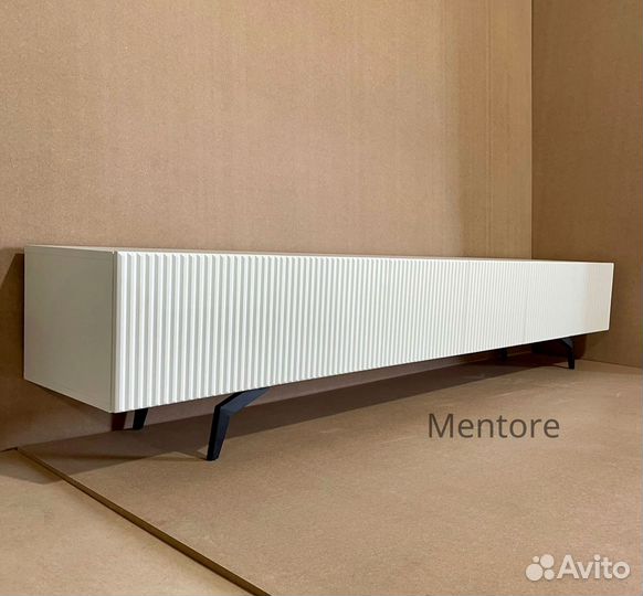 Тумба под тв Bravo на опорах