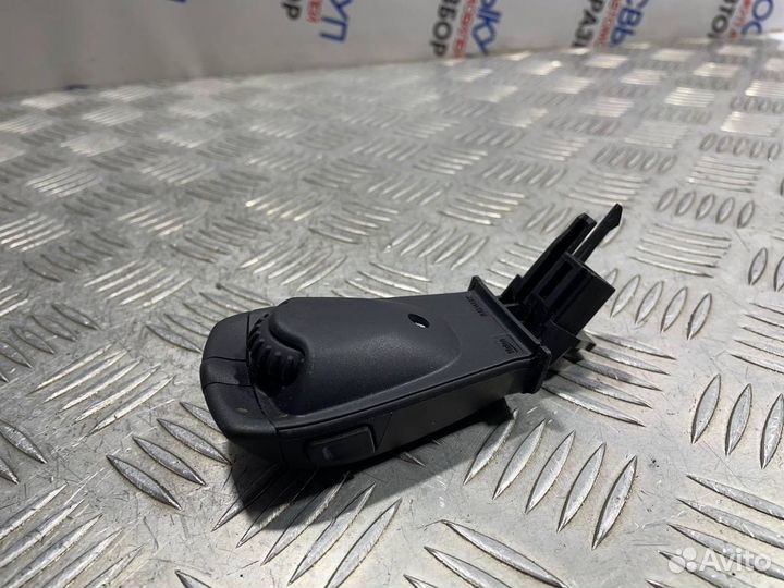 Переключатель магнитолы Renault Arkana