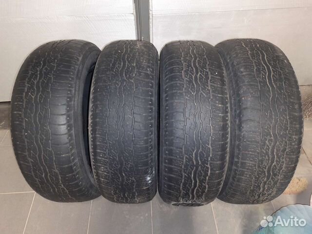 Bridgestone Dueler H/T D687 225/65 R17 T