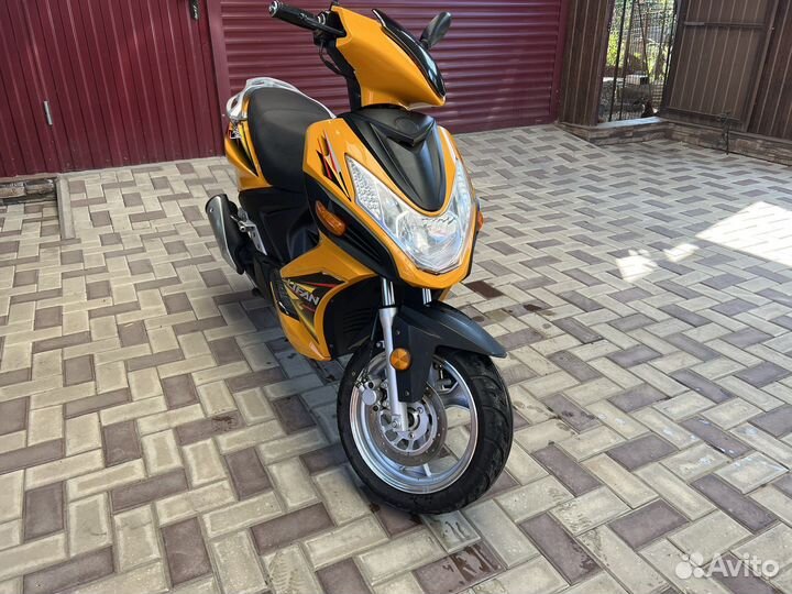 Скутер Lifan 50