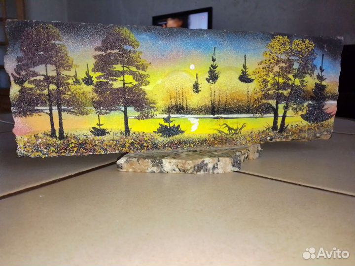 Картина на срезе натурального камня