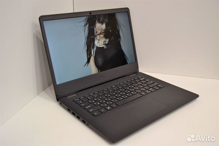 Качественный ноутбук Dell. Экран 14