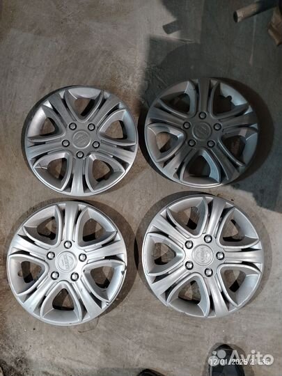 Колпаки на колеса r 15