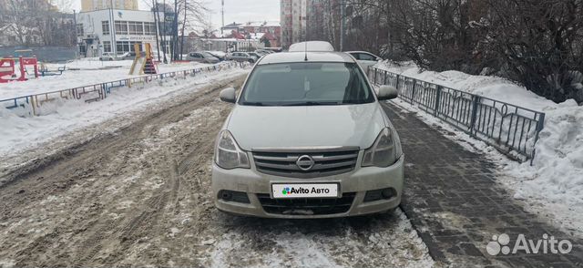 Nissan Almera 1.6 AT, 2015, битый, 309 000 км с пробегом, цена 720000 руб.