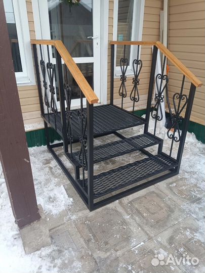 Лестница на крыльцо