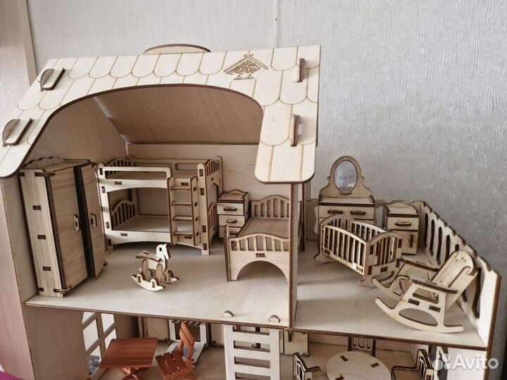 Домик кукольный деревянный с мебелью