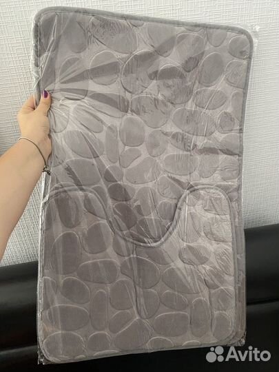 Коврики для ванной и туалета