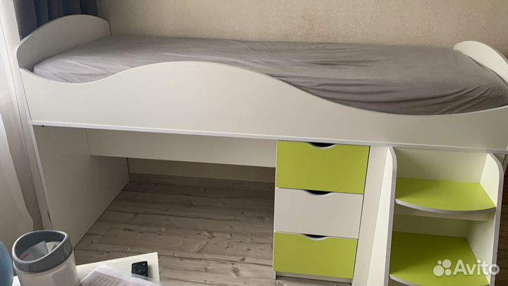 Детская кровать с матрасом