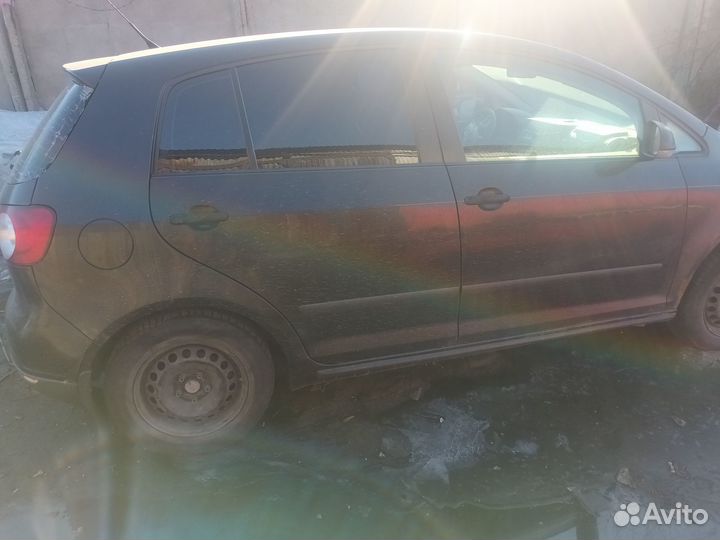 В наличии запчасти на volkswagen Golf 5