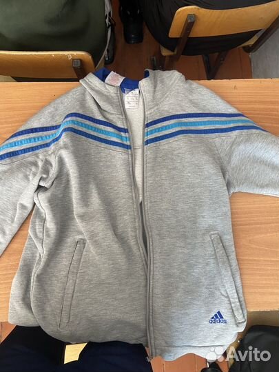 Продам мастерку адидас