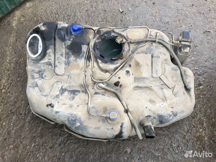 Бензобак Opel Insignia