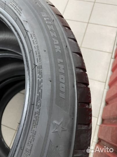 Bridgestone Blizzak LM-001 285/45 R21